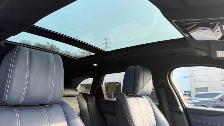 Land Rover Range Rover Velar 2.0 D200 R-Dynamic HSE 5dr Auto Diesel Estate